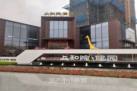 城北蓝天公寓3室2厅1卫60万120m2出售